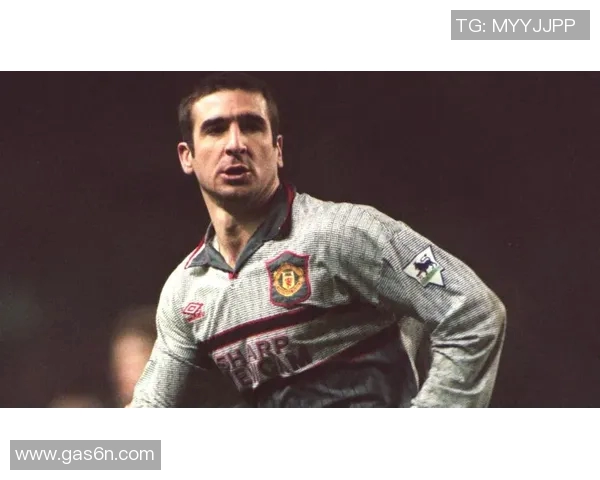 当足球明星被换下场的瞬间背后隐藏的情感与故事