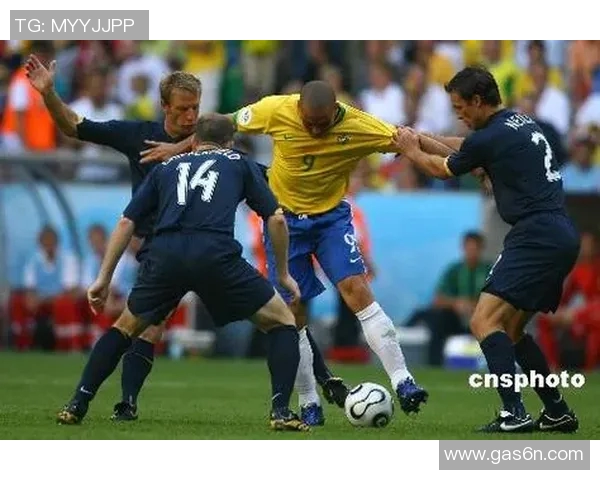 当今足坛最具魅力的帅气足球明星是谁你心目中的偶像是谁